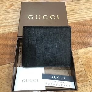Authentic Gucci Wallet in black